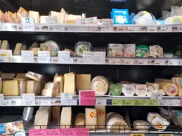 313-biocoop-nice-jardin-eden-magasin-bio-frais-fromage-laitage.webp